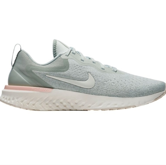 Nike Shoes - Nike Odyssey React Womens Sneakers 7.5